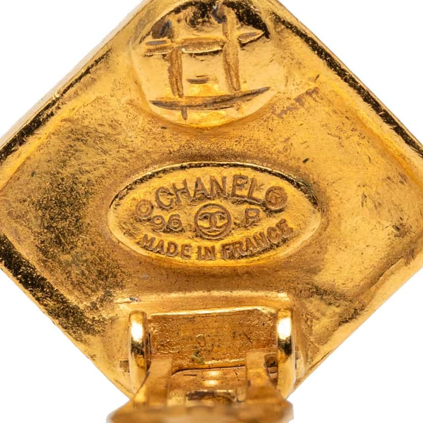 Chanel Gold Plated CC Rhombus Clip On Earrings Gold Metal Good condition - Inside View