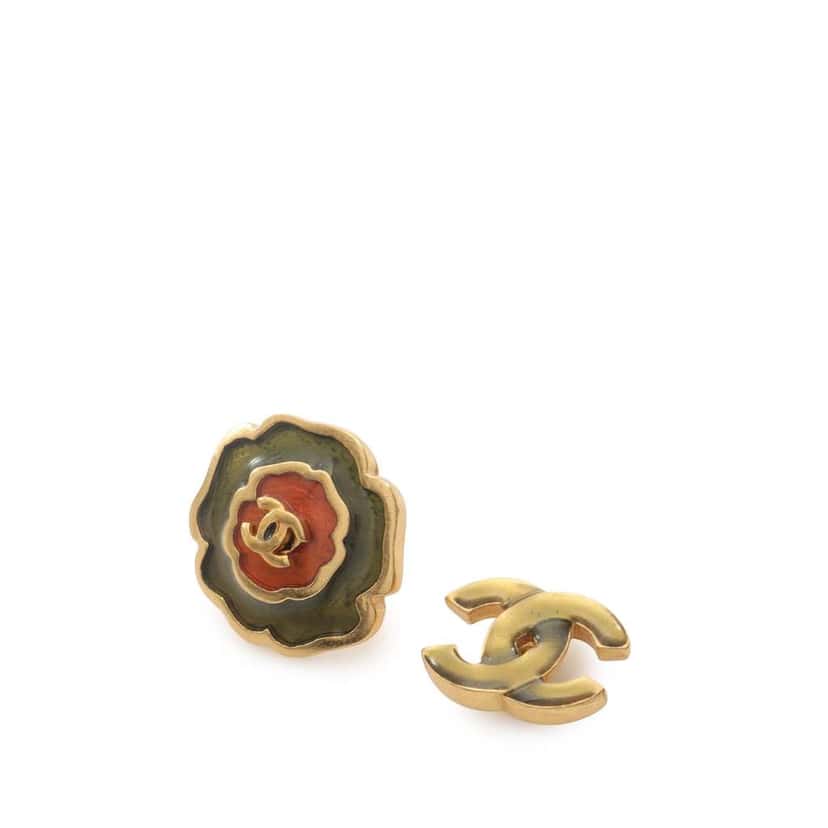 Chanel Enamel Camellia CC Stud Push Back Earrings Green Good condition - Inside View