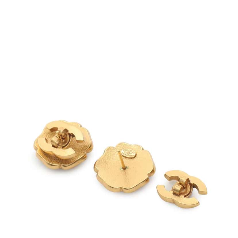 Chanel Enamel Camellia CC Stud Push Back Earrings Green Good condition - Model View