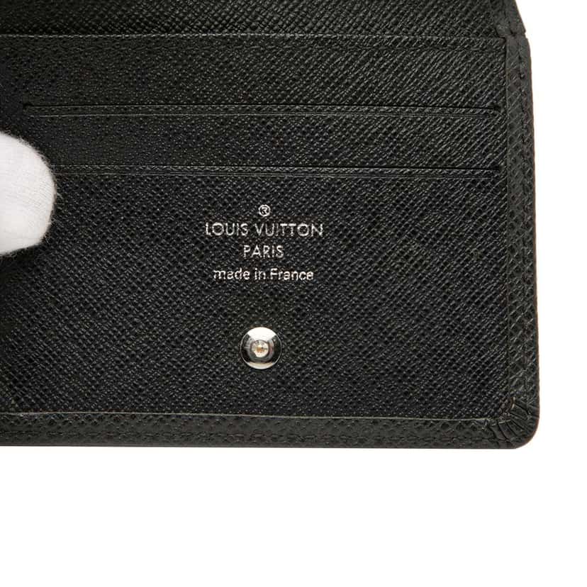 Louis Vuitton Taiga Bifold Small Wallet Black Leather Good condition - Box View