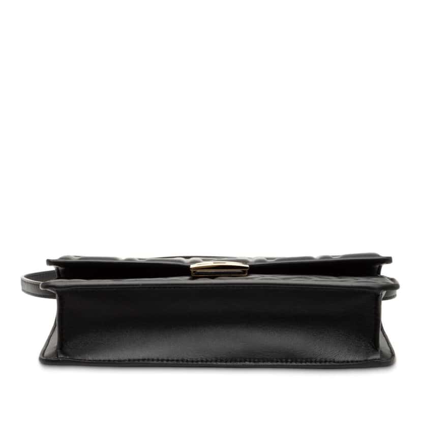 Fendi Zucca Embossed Nappa Baguette Continental Wallet With Chain Black Leather Good condition - Inside View