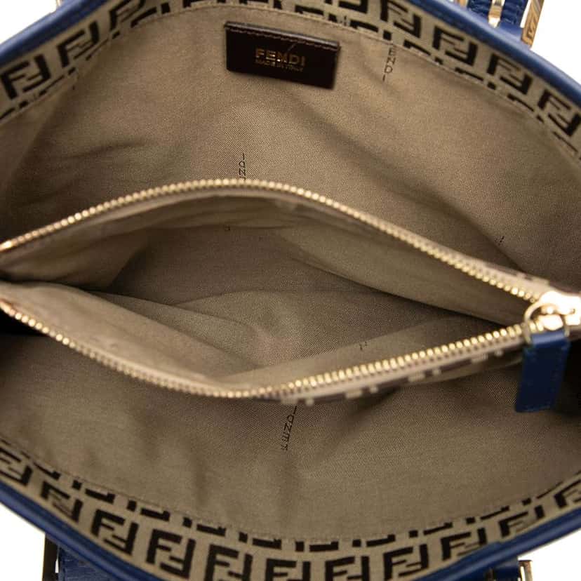 Fendi Zucchino Canvas Handbag Brown Canvas Good condition - Model View