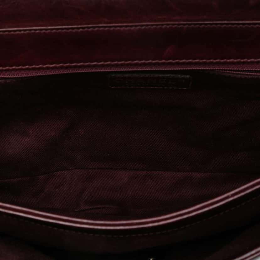 Chanel Large Quilted Calfskin Perfect Edge Flap Red Leather Good condition - Model View