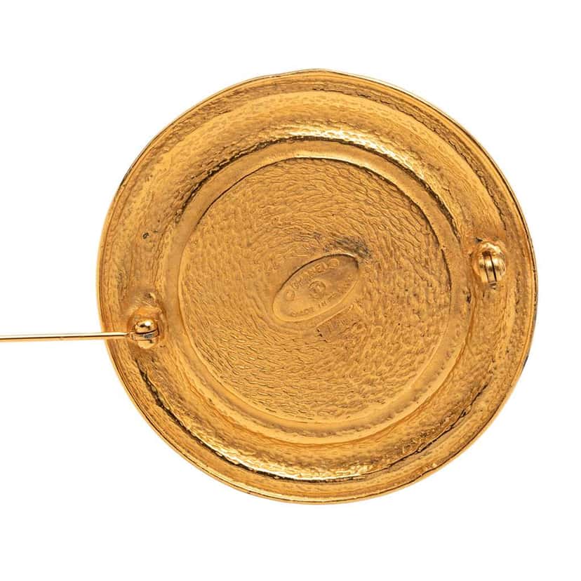 Chanel Gold Plated 31 Rue Cambon Round Vintage Pin Brooch Gold Metal Very good condition - Inside View