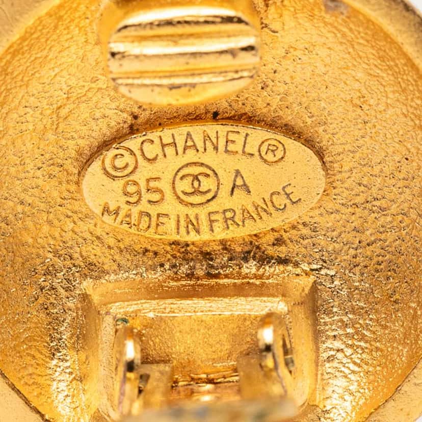 Chanel Gold Plated CC Button Clip on Earrings Gold Metal Good condition - Inside View