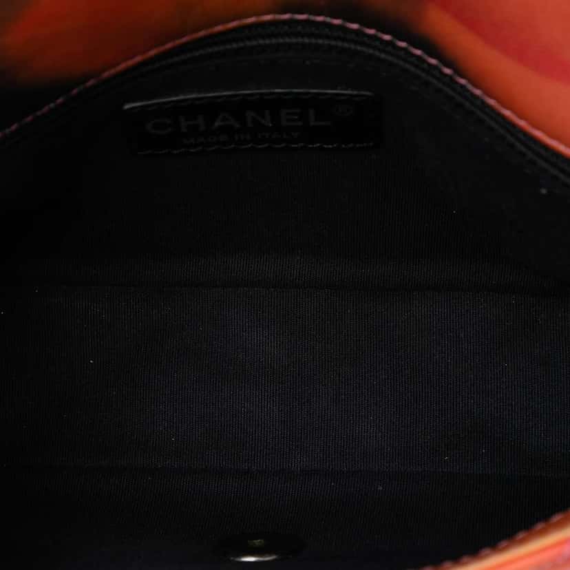 Chanel Small Lambskin Flower Power Single Flap Pink Leather Good condition - Model View