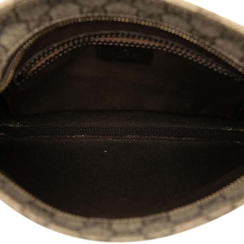 Gucci GG Supreme Crossbody Brown Canvas Good condition - Model View