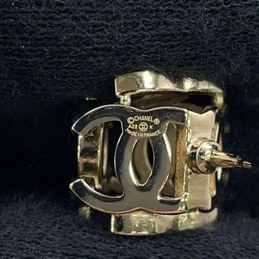 Chanel Gold Plated Enamel CC Cube Bullet Back Earrings Black Good condition - Box View