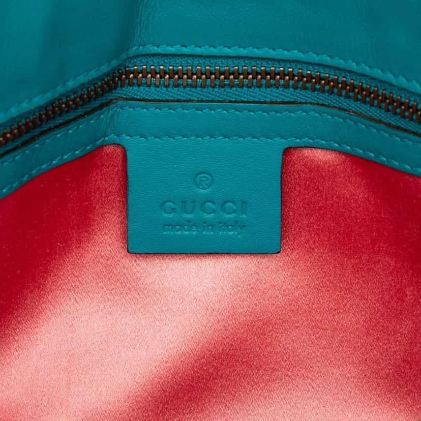 Gucci Medium GG Marmont Matelasse Velvet Shoulder Bag Blue Velvet Good condition - Box View