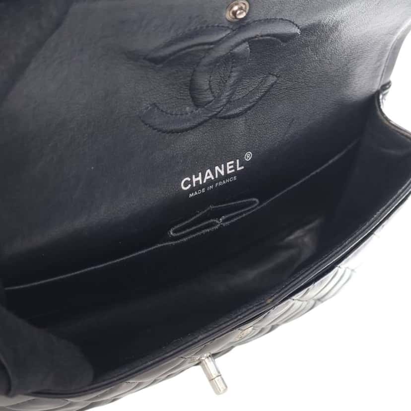 Chanel Medium Classic Patent Double Flap Black Leather Good condition - Box View