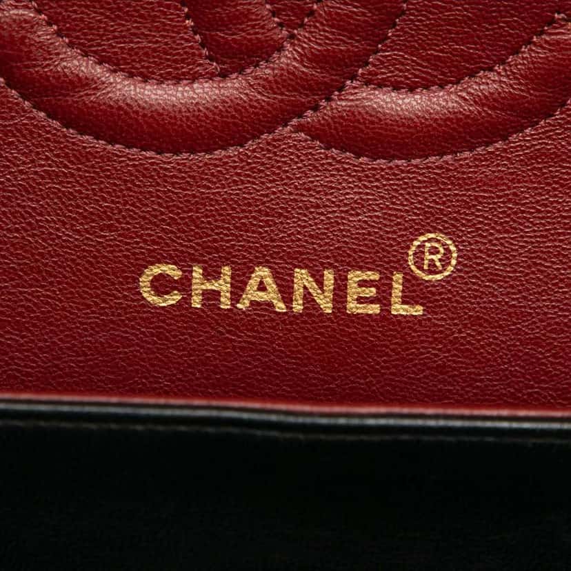Chanel Medium Classic Lambskin Double Flap Black Leather Good condition - Box View