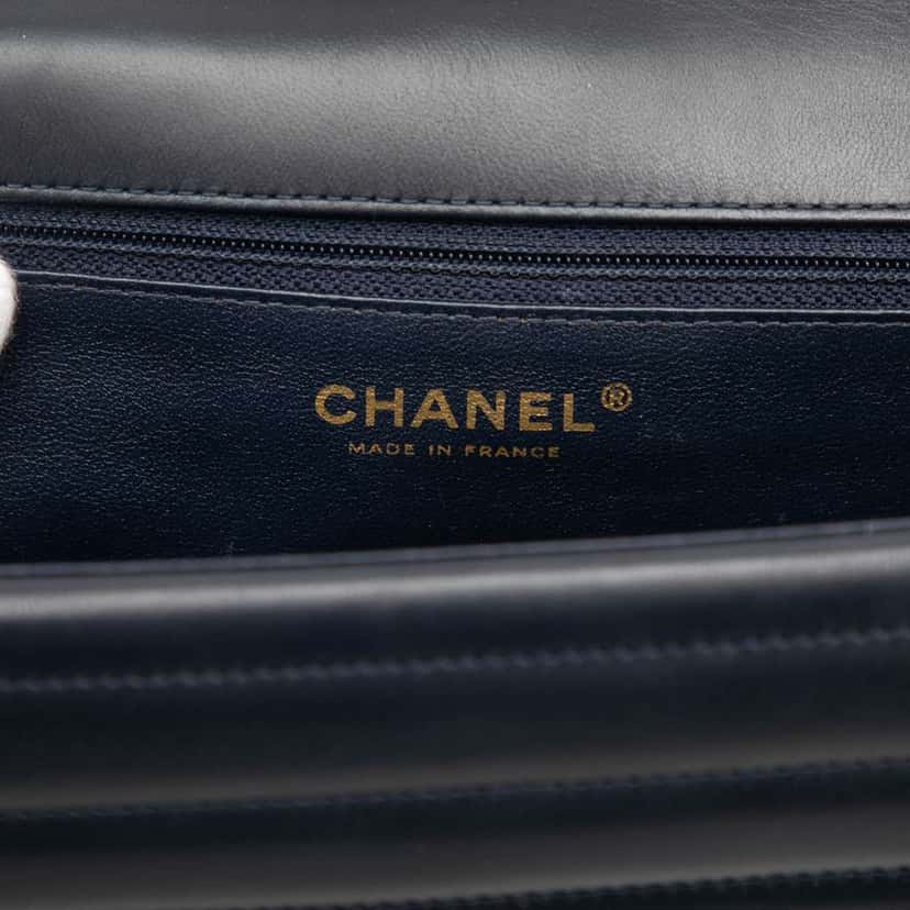Chanel CC Horizontal Quilted Lambskin Double Flap Blue Leather Good condition - Box View