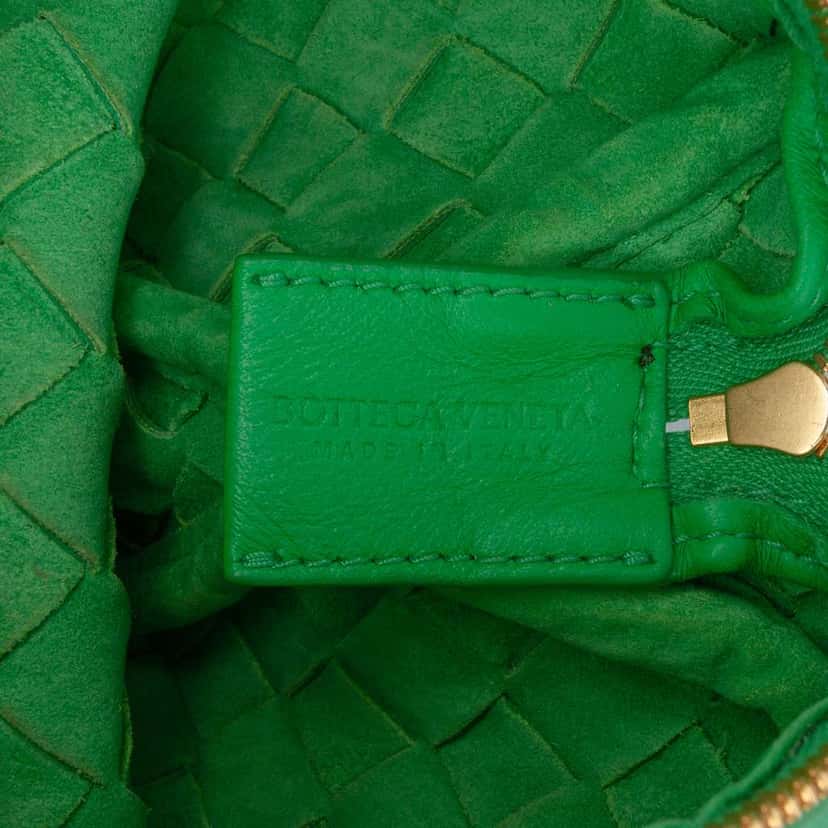 Bottega Veneta Mini Lambskin Intrecciato Loop Camera Bag Green Leather Good condition - Box View