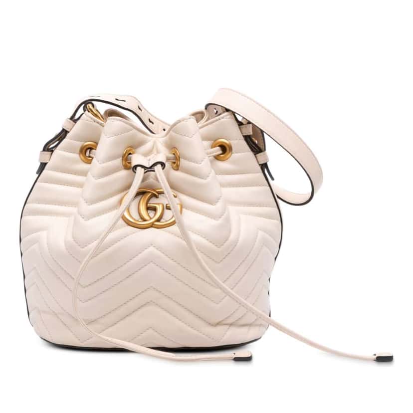 Gucci GG Marmont Matelasse Leather Bucket Bag White Leather Good condition - Front View