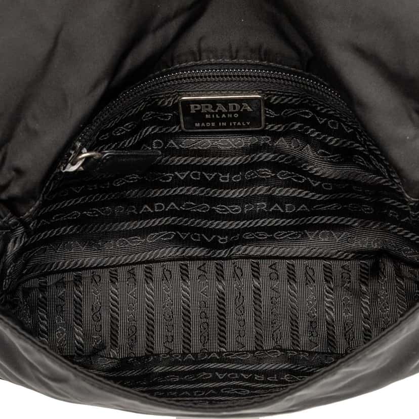 Prada Tessuto Shoulder Bag Black Good condition - Model View