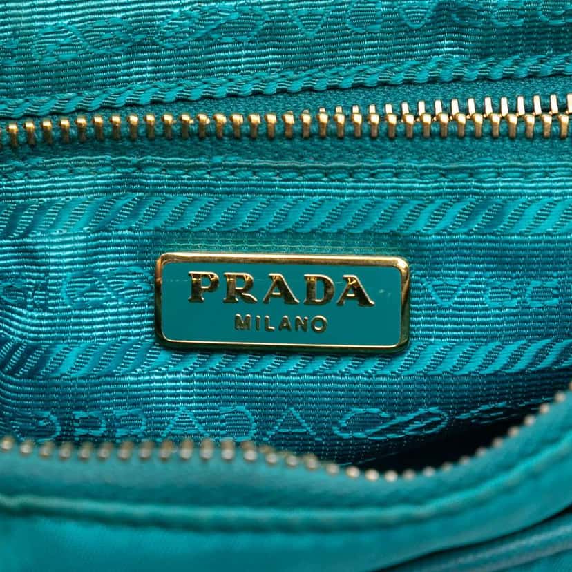 Prada Saffiano Trimmed Tessuto Chain Crossbody Blue Good condition - Box View