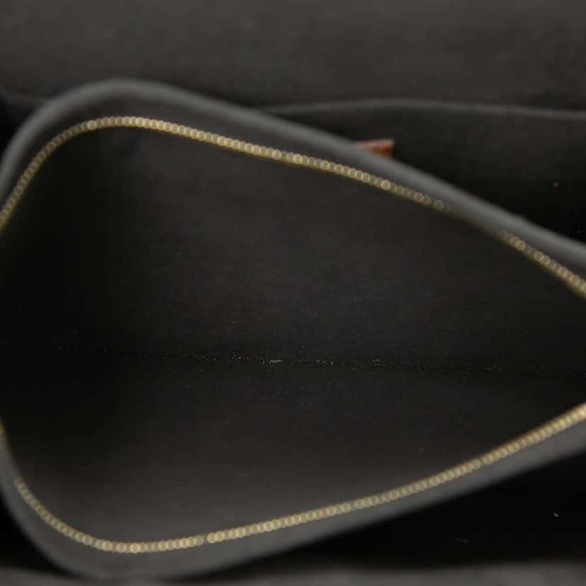 Louis Vuitton Monogram Reverse Dauphine MM Brown Very good condition - Model View