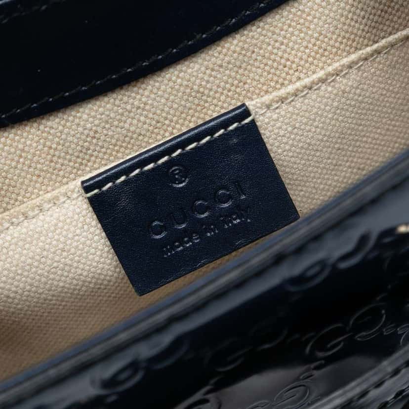 Gucci Mini Patent Guccissima Emily Crossbody Blue Leather Very good condition - Model View