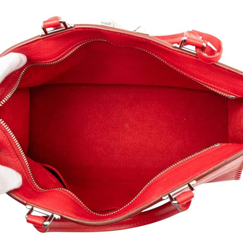 Louis Vuitton Monogram Very Leather Very Zipped Red Leather Very good condition - Model View