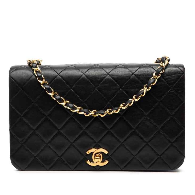 Chanel Medium Quilted Lambskin Full Flap Black Leather Good condition - Front View