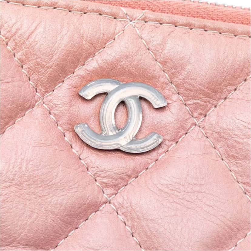 Chanel Medium CC Quilted Aged Calfskin Ombre O Case Clutch Pink Leather Good condition - Box View