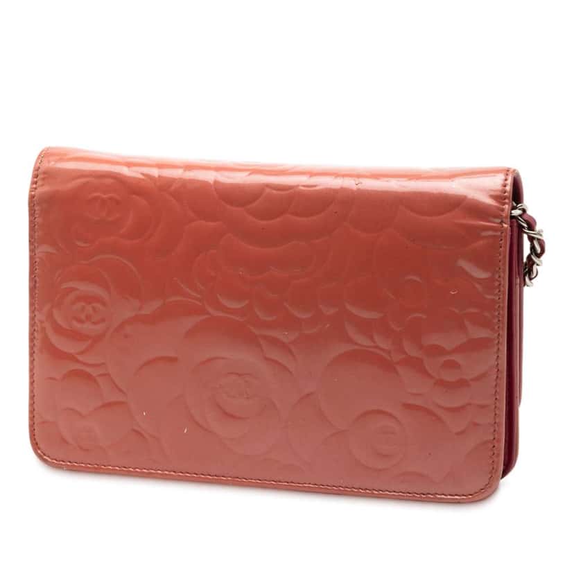 Chanel CC Embossed Patent Camellia Wallet On Chain Pink Leather Good condition - Back View