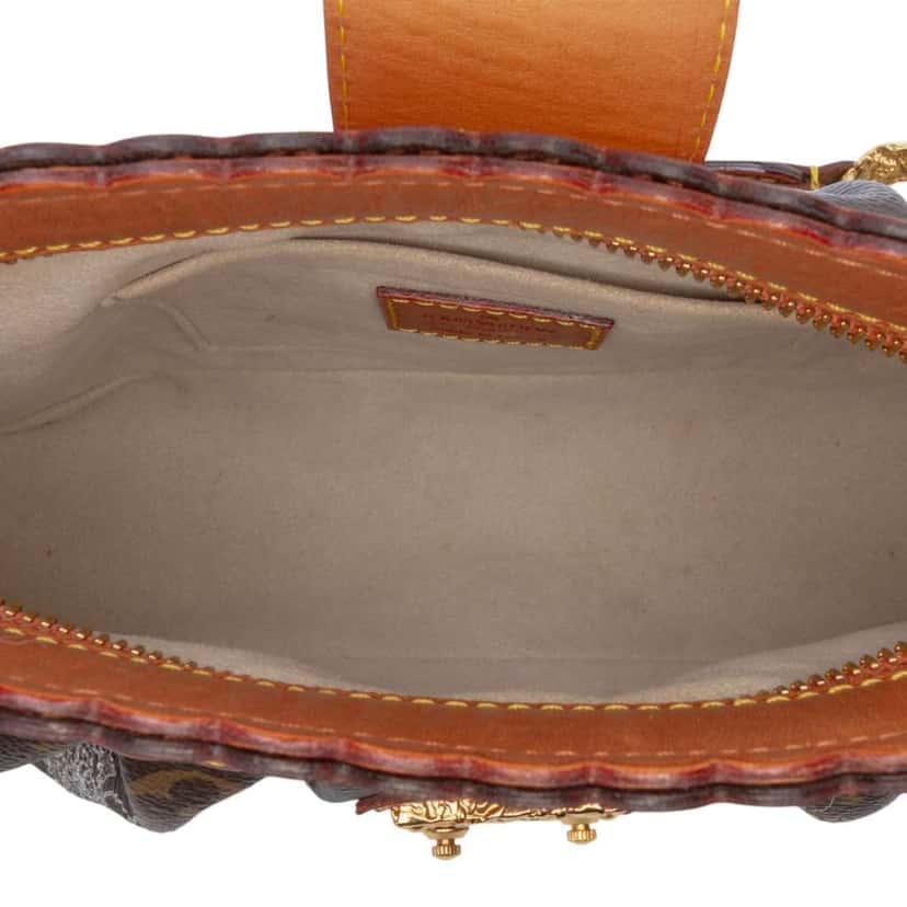Louis Vuitton Limited Edition Monogram Dentelle Kirsten Brown Good condition - Model View