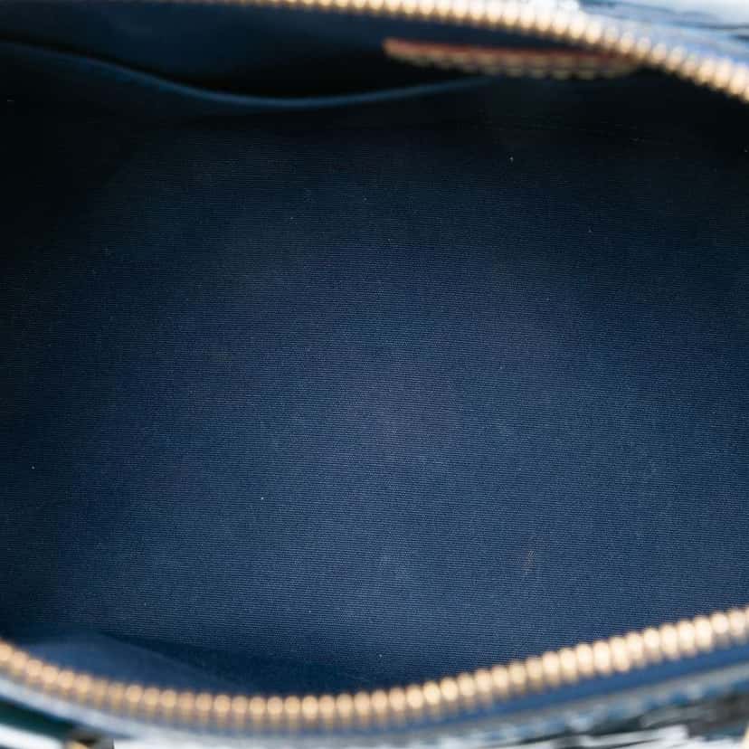 Louis Vuitton Monogram Vernis Alma PM Blue Leather Good condition - Model View