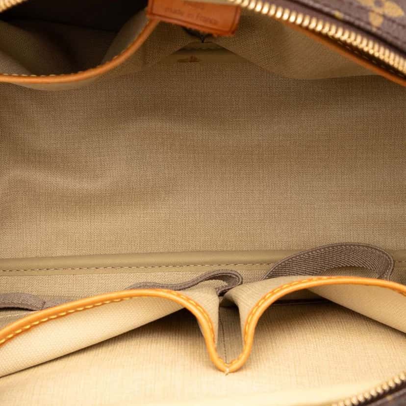 Louis Vuitton Monogram Deauville Brown Good condition - Model View