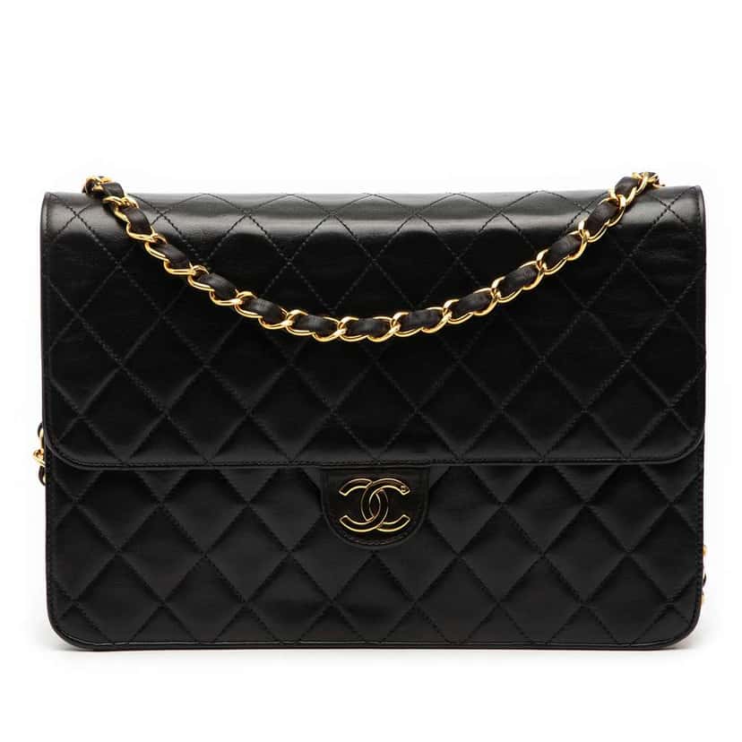 Chanel Medium CC Quilted Lambskin Single Flap Black Leather Good condition - Front View