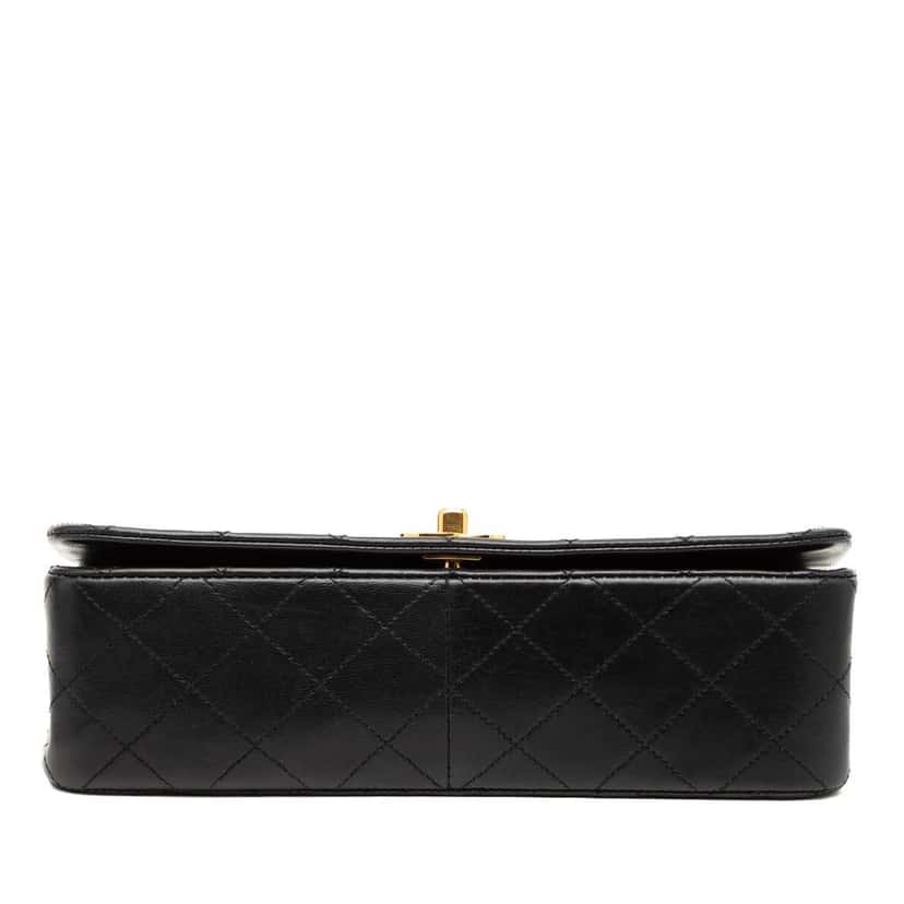 Chanel Medium Quilted Lambskin Full Flap Black Leather Good condition - Inside View
