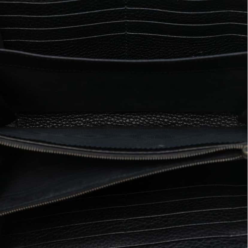 Gucci GG Marmont Leather Wallet on Chain Black Leather Good condition - Model View