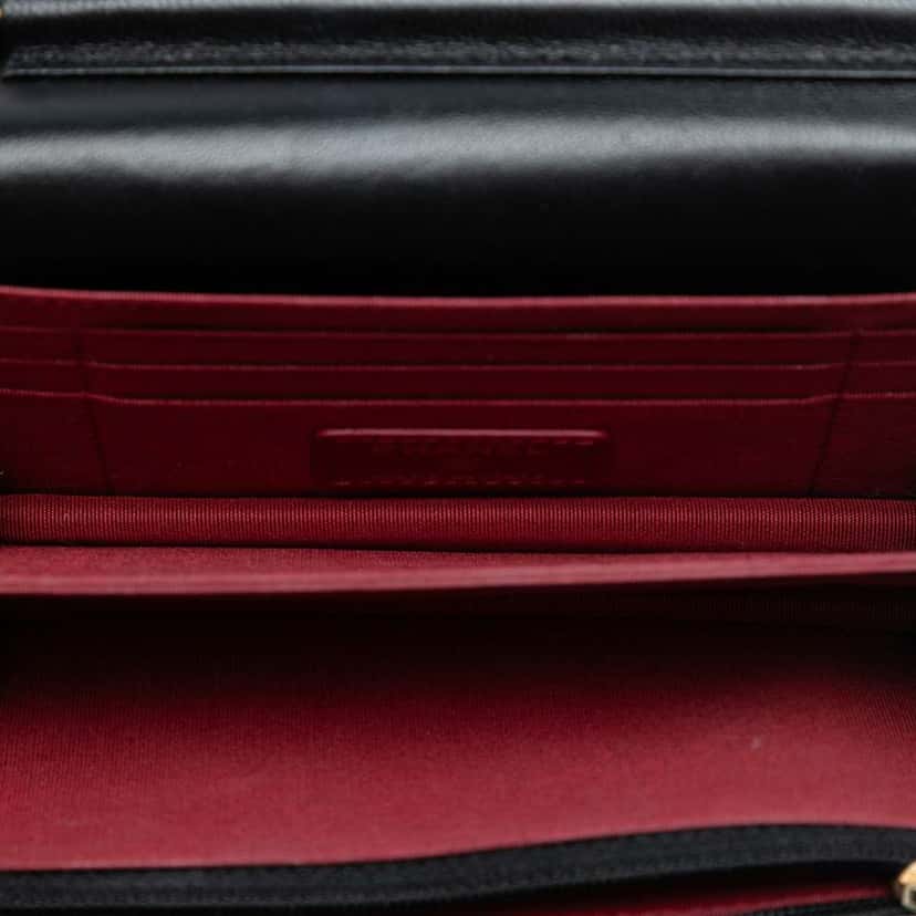 Chanel Lambskin Romance Wallet On Chain Black Leather Very good condition - Model View