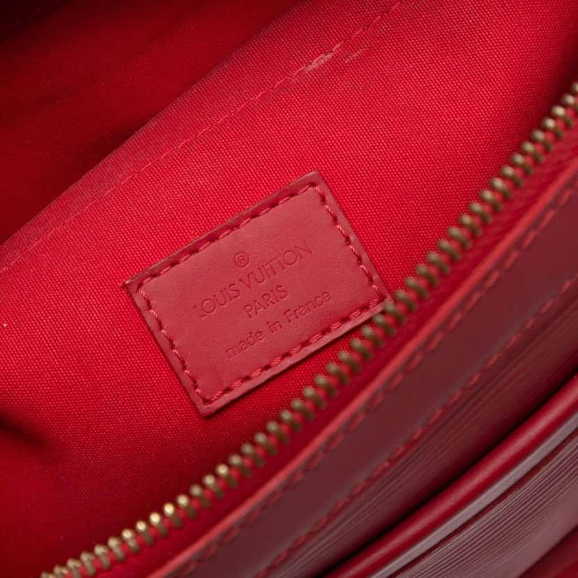 Louis Vuitton Epi Dhanura PM Red Leather Very good condition - Box View