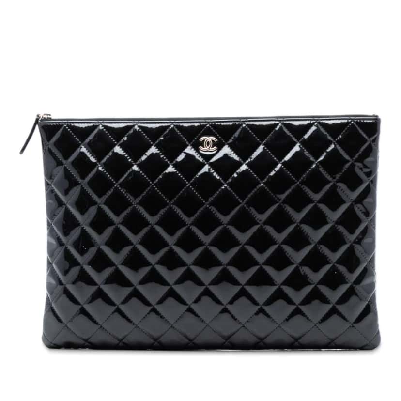 Chanel Large Quilted Patent O Case Clutch Black Leather Good condition - Front View