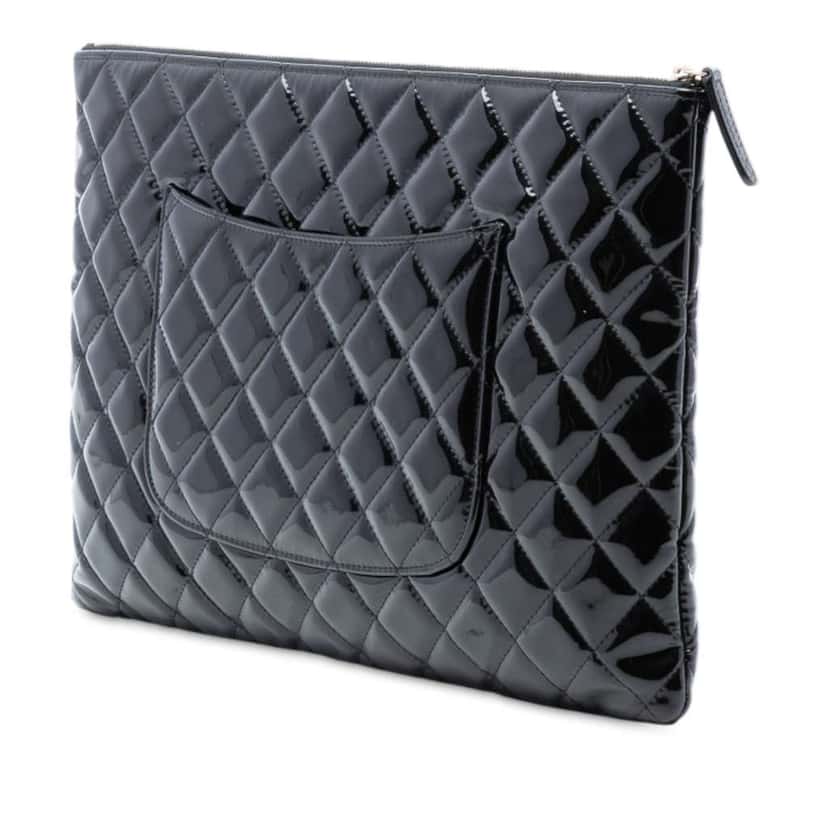 Chanel Large Quilted Patent O Case Clutch Black Leather Good condition - Back View
