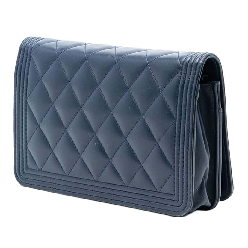 Chanel Quilted Lambskin Boy Wallet On Chain Blue Leather Very good condition - Back View