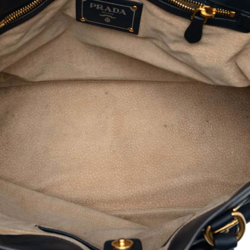 Prada Soft Calfskin Open Convertible Shopping Tote Blue Leather Very good condition - Model View