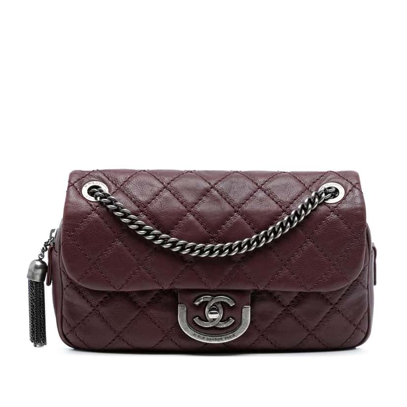 Chanel Paris Edinburgh Medium Calfskin Coco Sporran Flap Red Leather Good condition - Front View