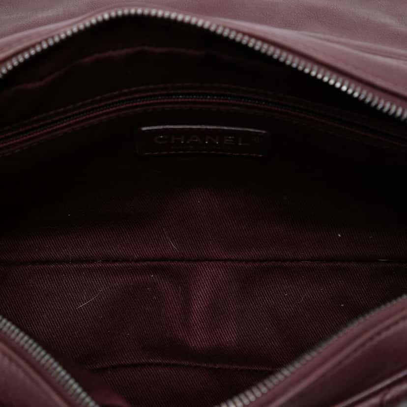 Chanel Paris Edinburgh Medium Calfskin Coco Sporran Flap Red Leather Good condition - Model View