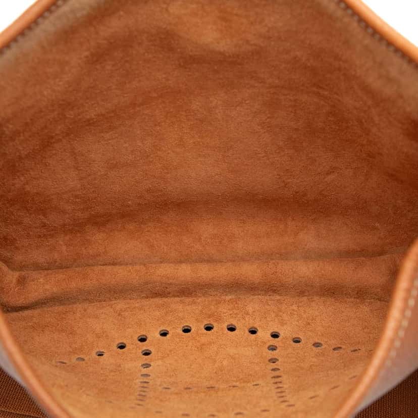 Hermès Clemence Evelyne III PM Brown Leather Good condition - Model View