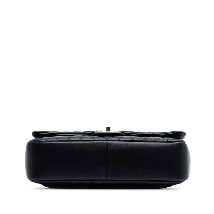 Chanel CC Chevron Quilted Lambskin Single Flap Black Leather Good condition - Inside View