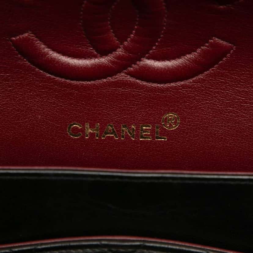 Chanel Medium Classic Lambskin Double Flap Black Leather Good condition - Box View
