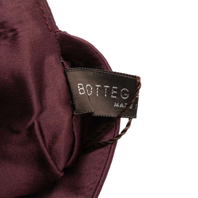 Bottega Veneta Satin Intrecciato Clutch Red Satin Good condition - Box View