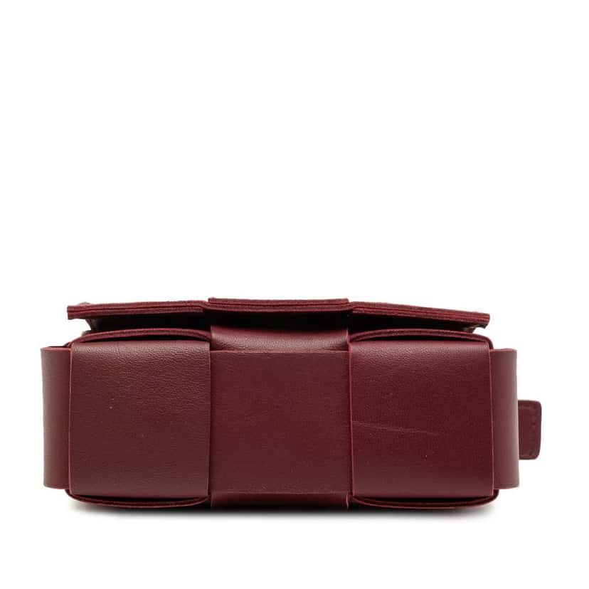Bottega Veneta Candy Nappa Intrecciato Cassette Crossbody Red Leather Good condition - Inside View