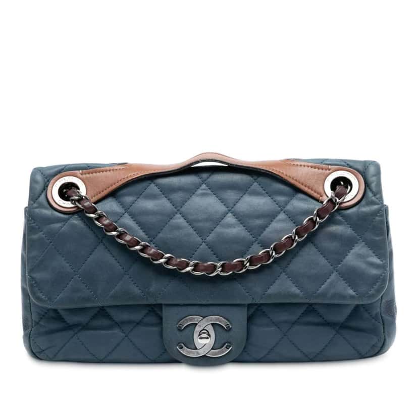 Chanel Medium Iridescent Calfskin In The Mix Flap Blue Leather Good condition - Front View
