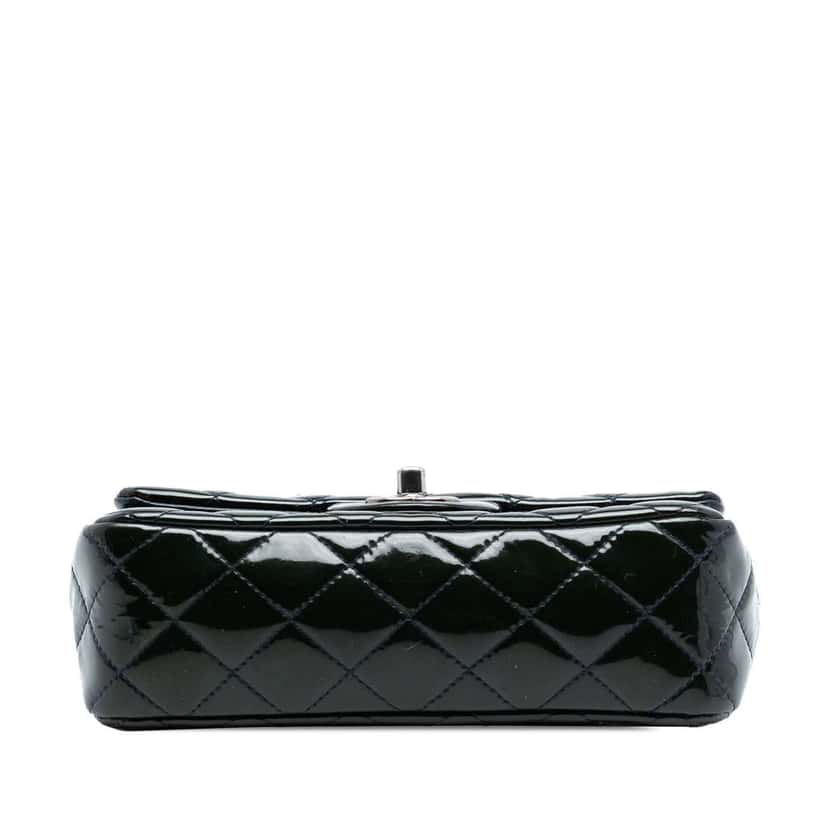 Chanel Mini Rectangular Classic Patent Single Flap Black Leather Very good condition - Inside View