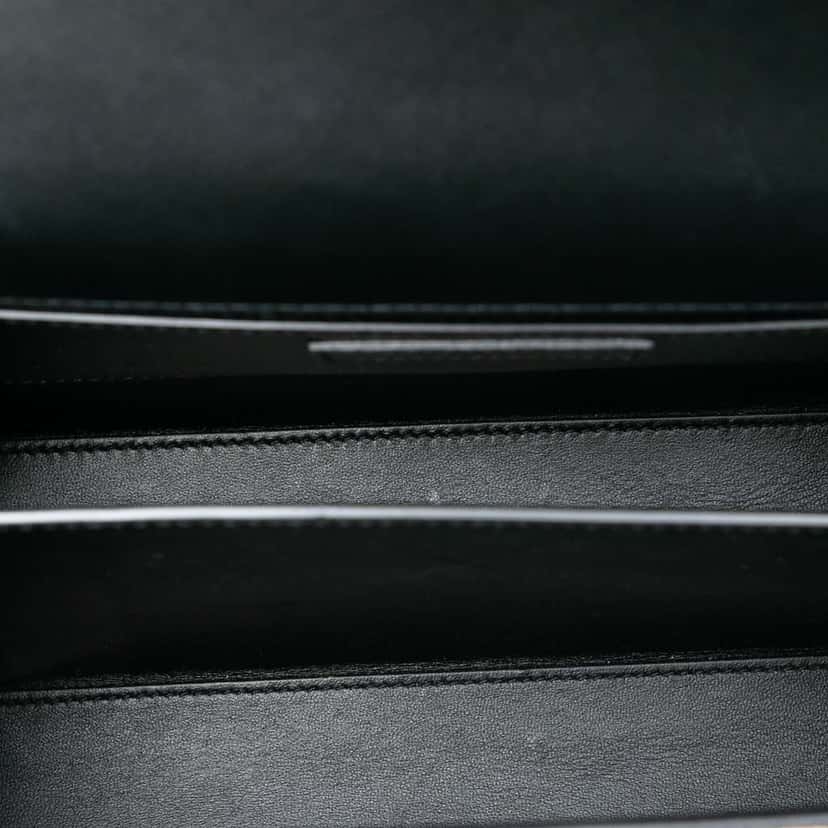 Saint Laurent Medium Bicolor Smooth Calfskin Classic Monogram Cassandra Top Handle Bag Black Leather Good condition - Model View
