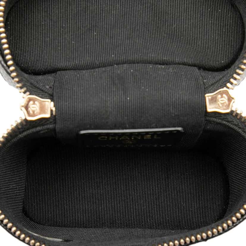 Chanel Mini Caviar Handle with Care Vanity Case Black Leather Good condition - Model View