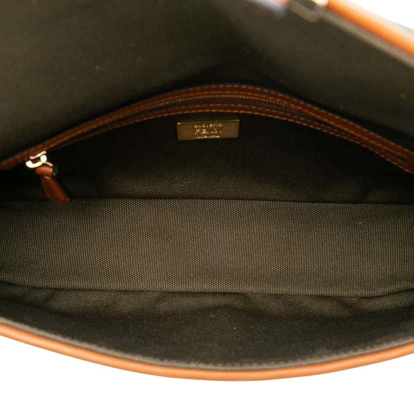 Fendi Zucca Embroidered Canvas Baguette Satchel Green Canvas Good condition - Model View